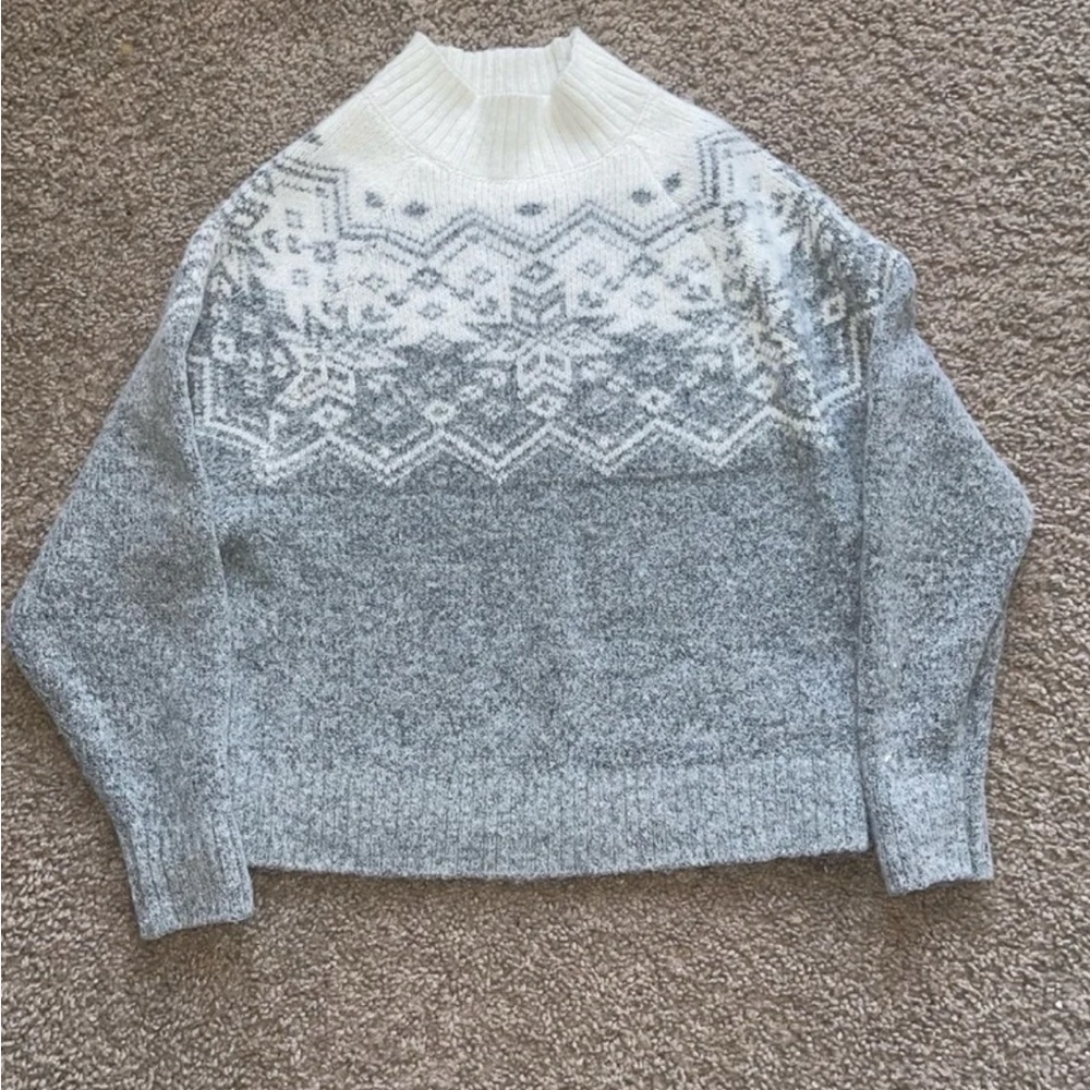 Old Navy Gray and White Cowl Turtleneck Sweater